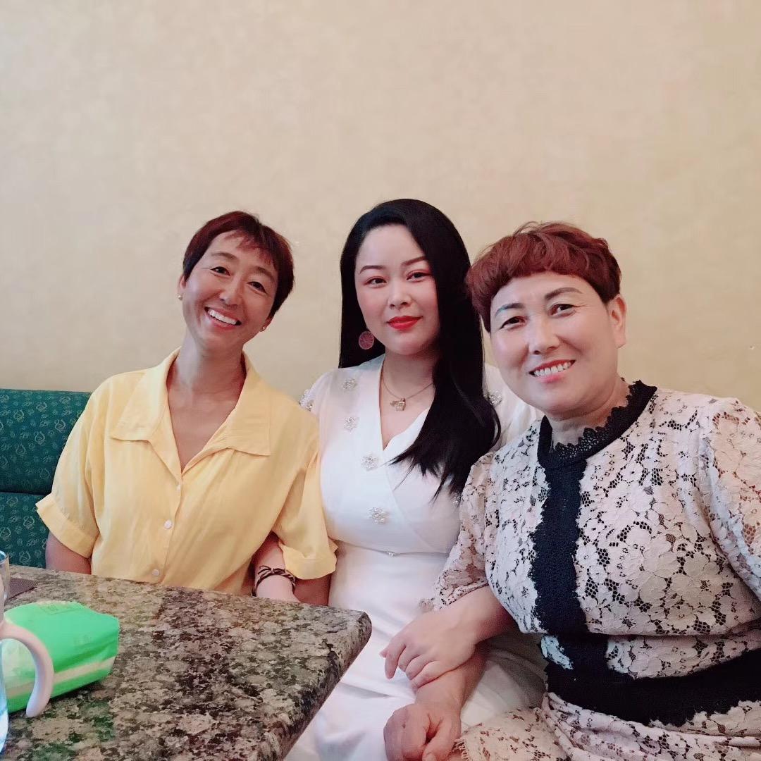 小梨一家人