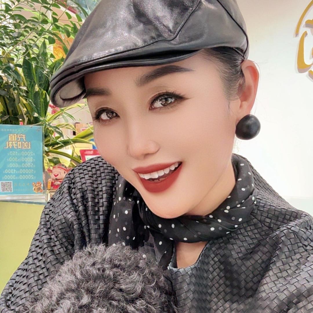 襄县 雪莉轻奢高订女装