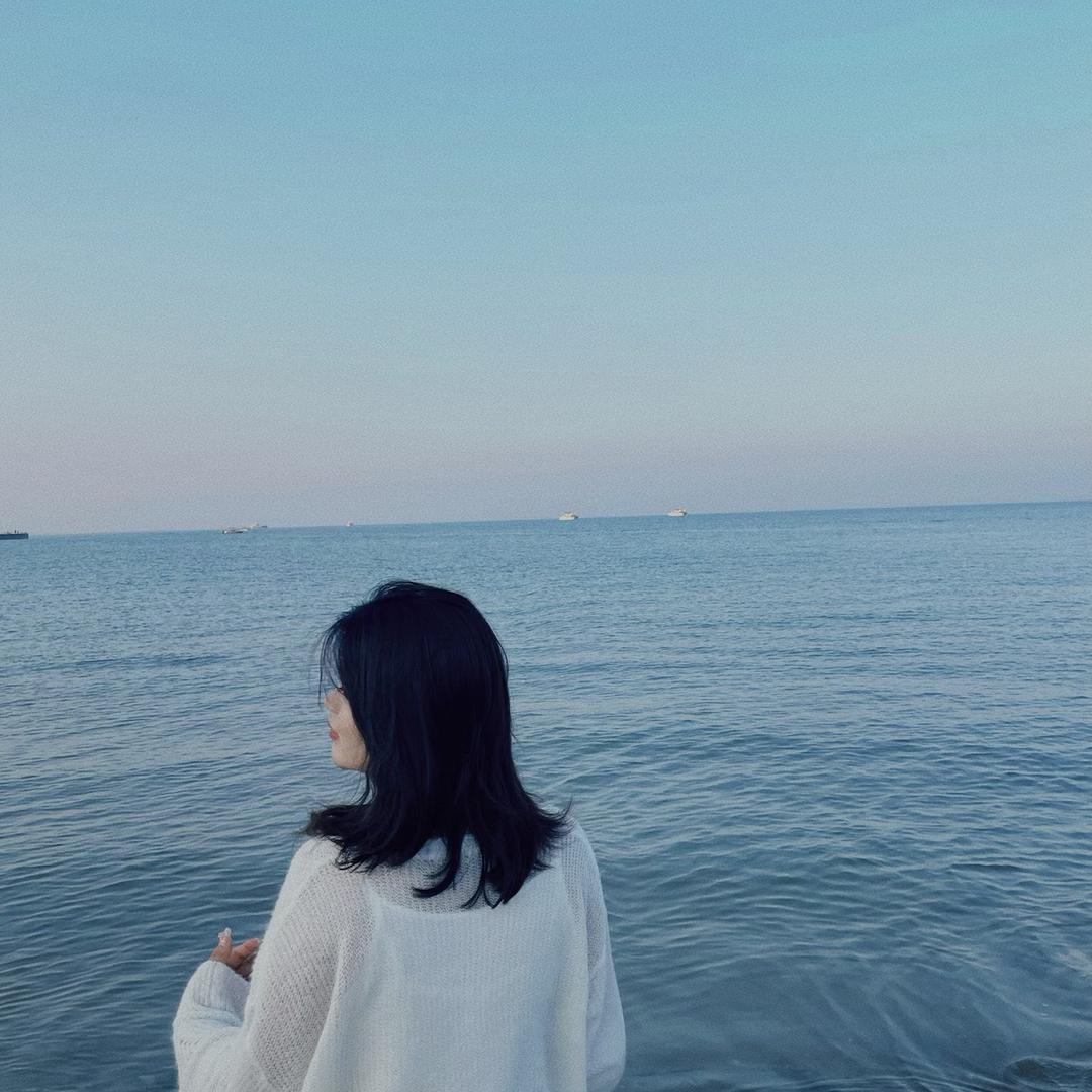 如 初