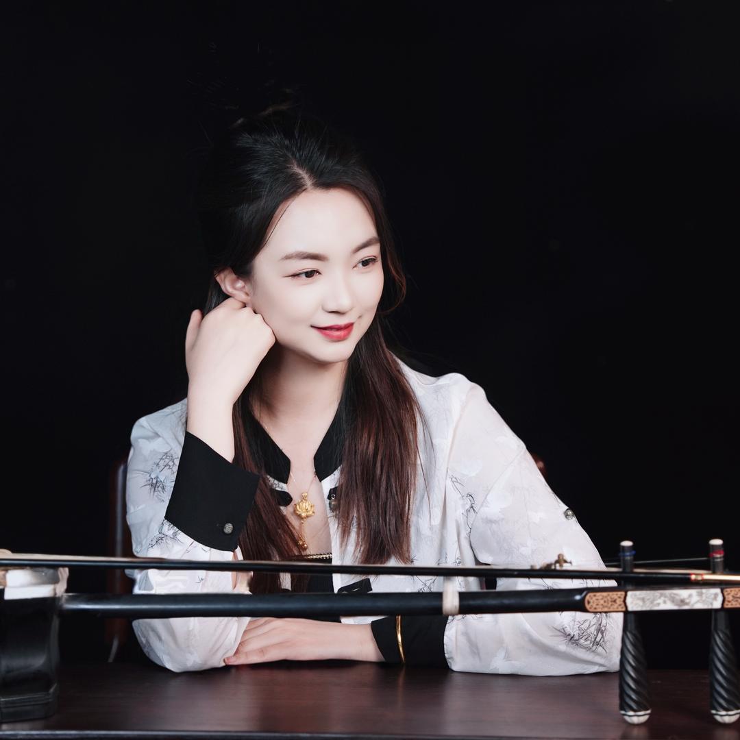 锯木头的陈二弦💫