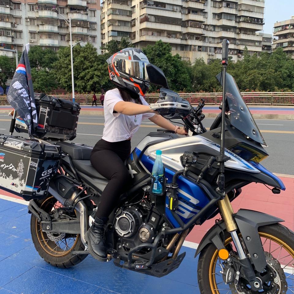 靓仔机车扛把子