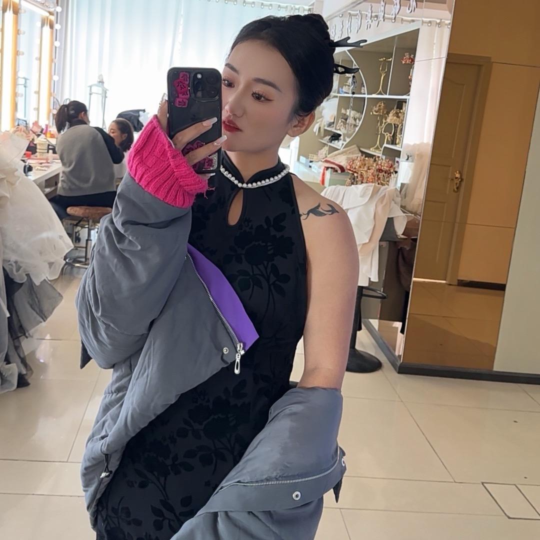 美嘚