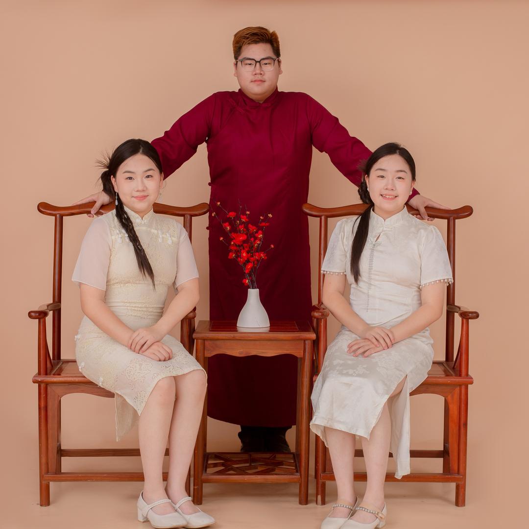 哆啦A梦🧍‍♂️👭