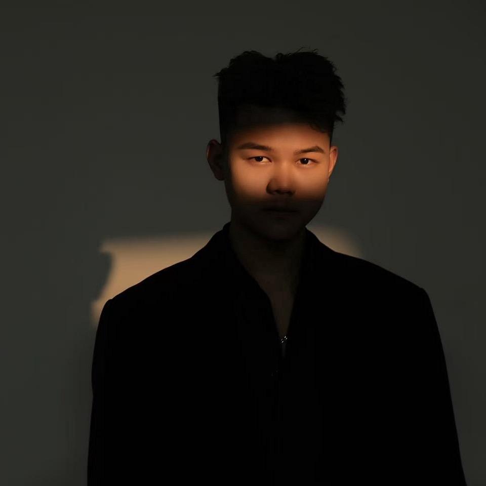 南宁维克多男士-Zheng涛