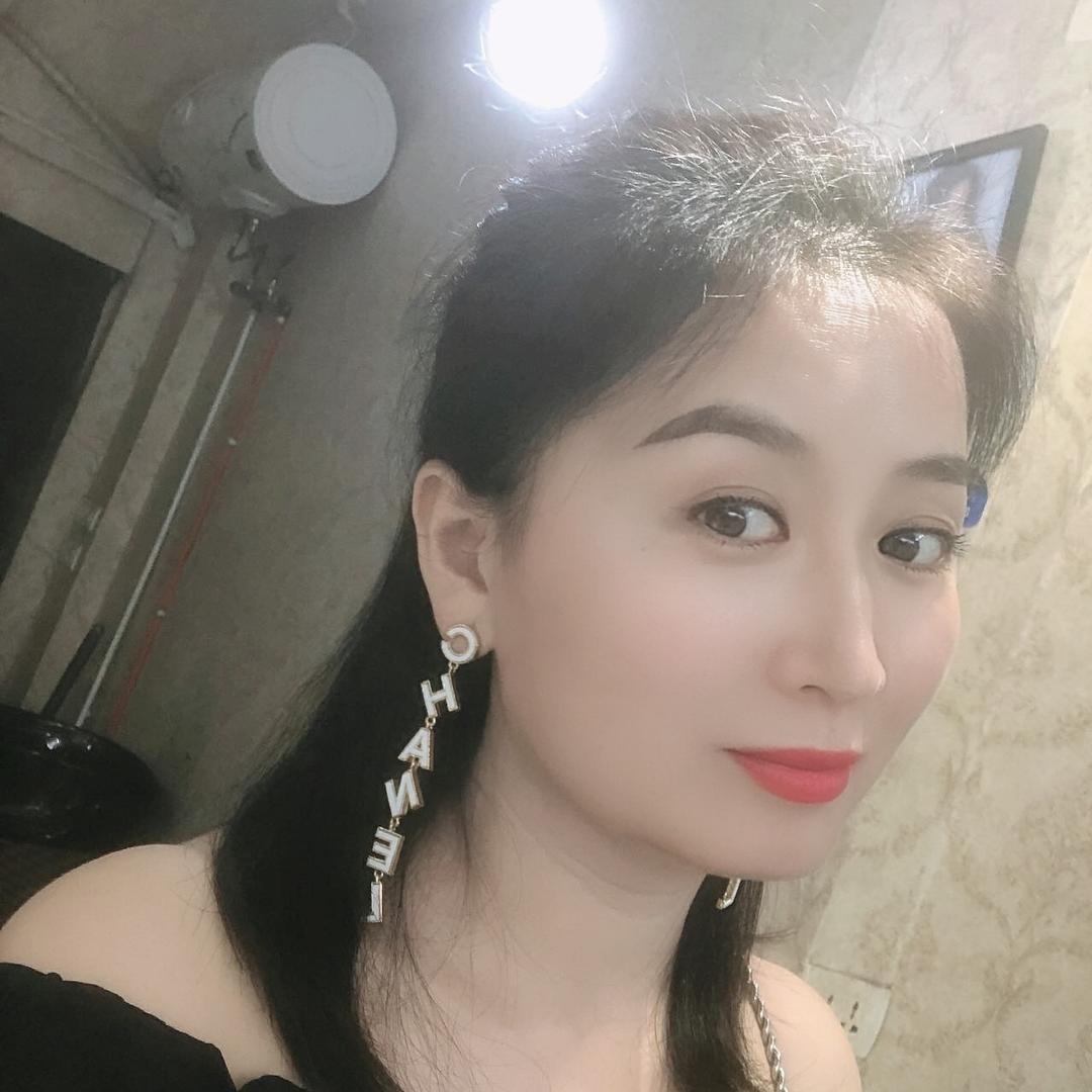 伊伊