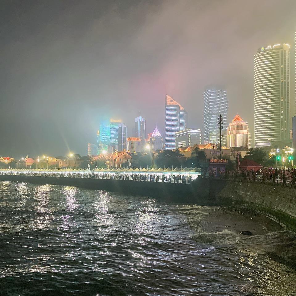 我就住你家隔壁