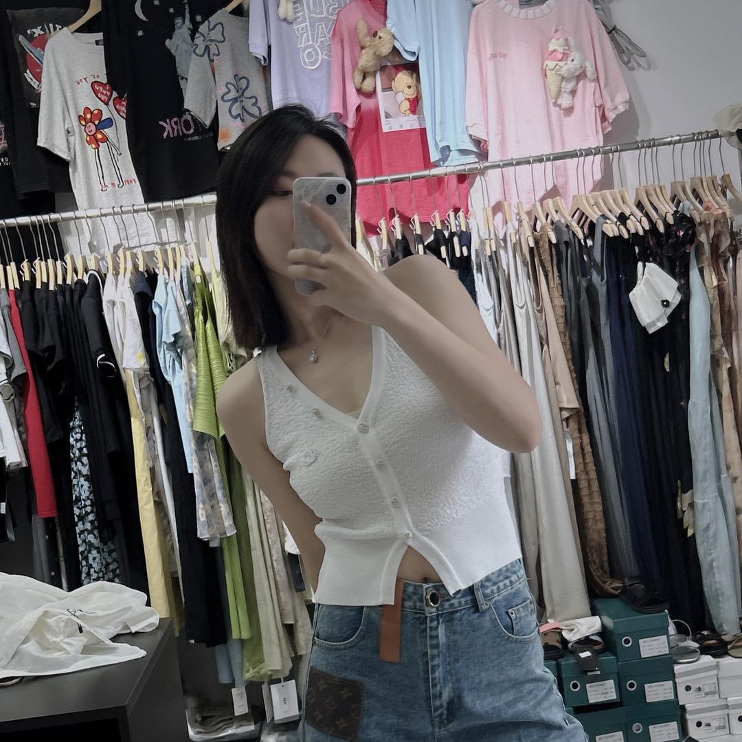 YOU MI女装（24小时平价自助女装）