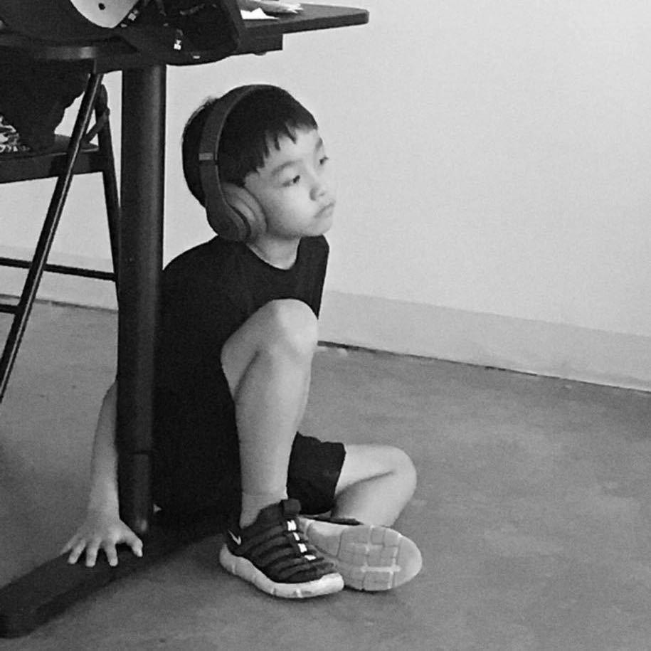 ̶热̶心̶网̶友̶