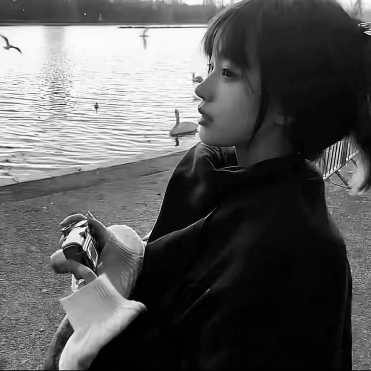 人丑心眼坏长得猥琐还沾点变态