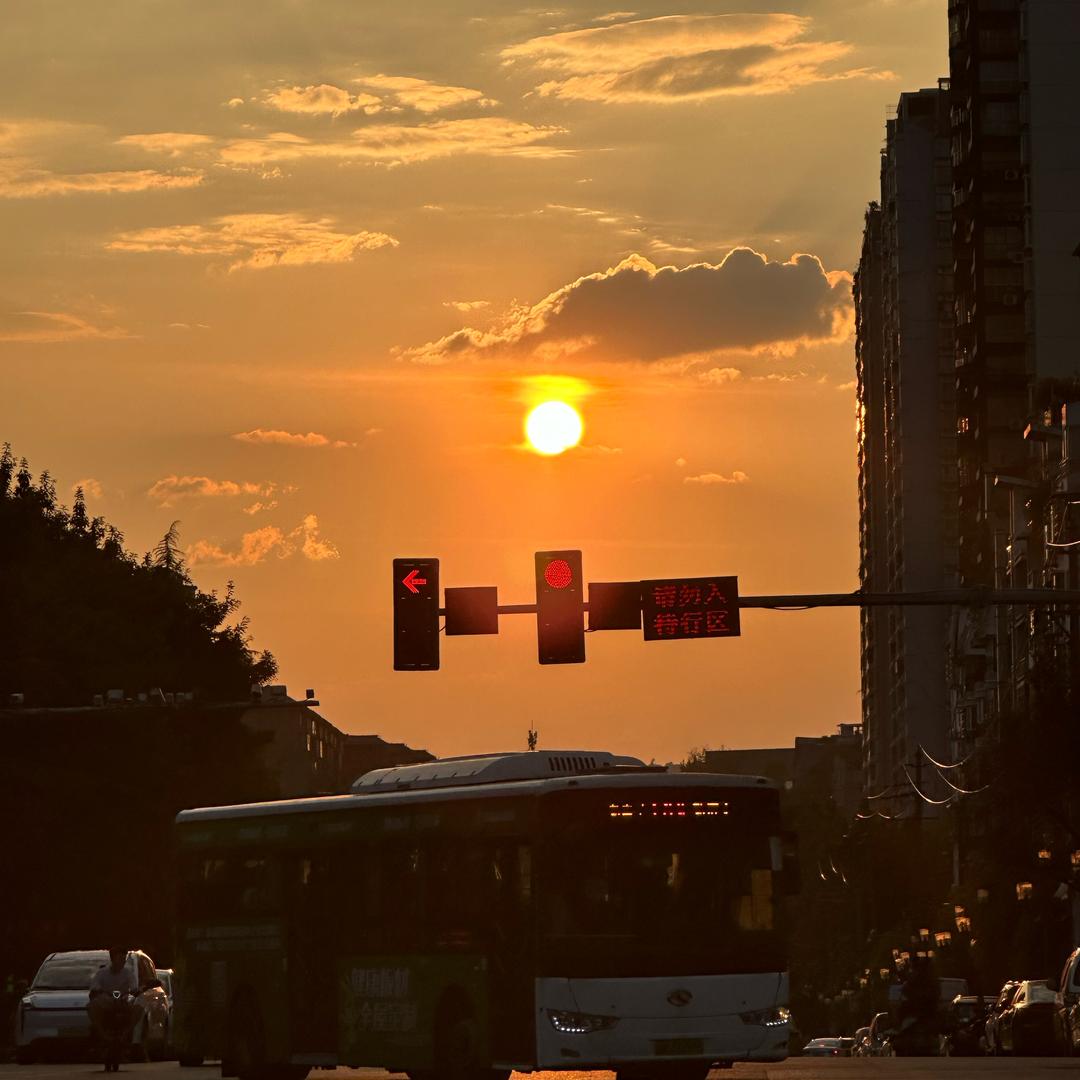 孔二娃爱吃火锅