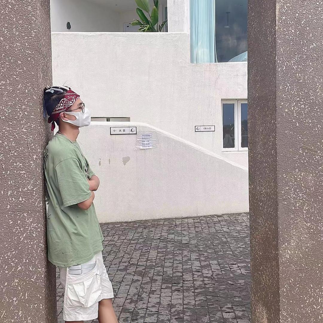 🌈一个哒不溜🐰