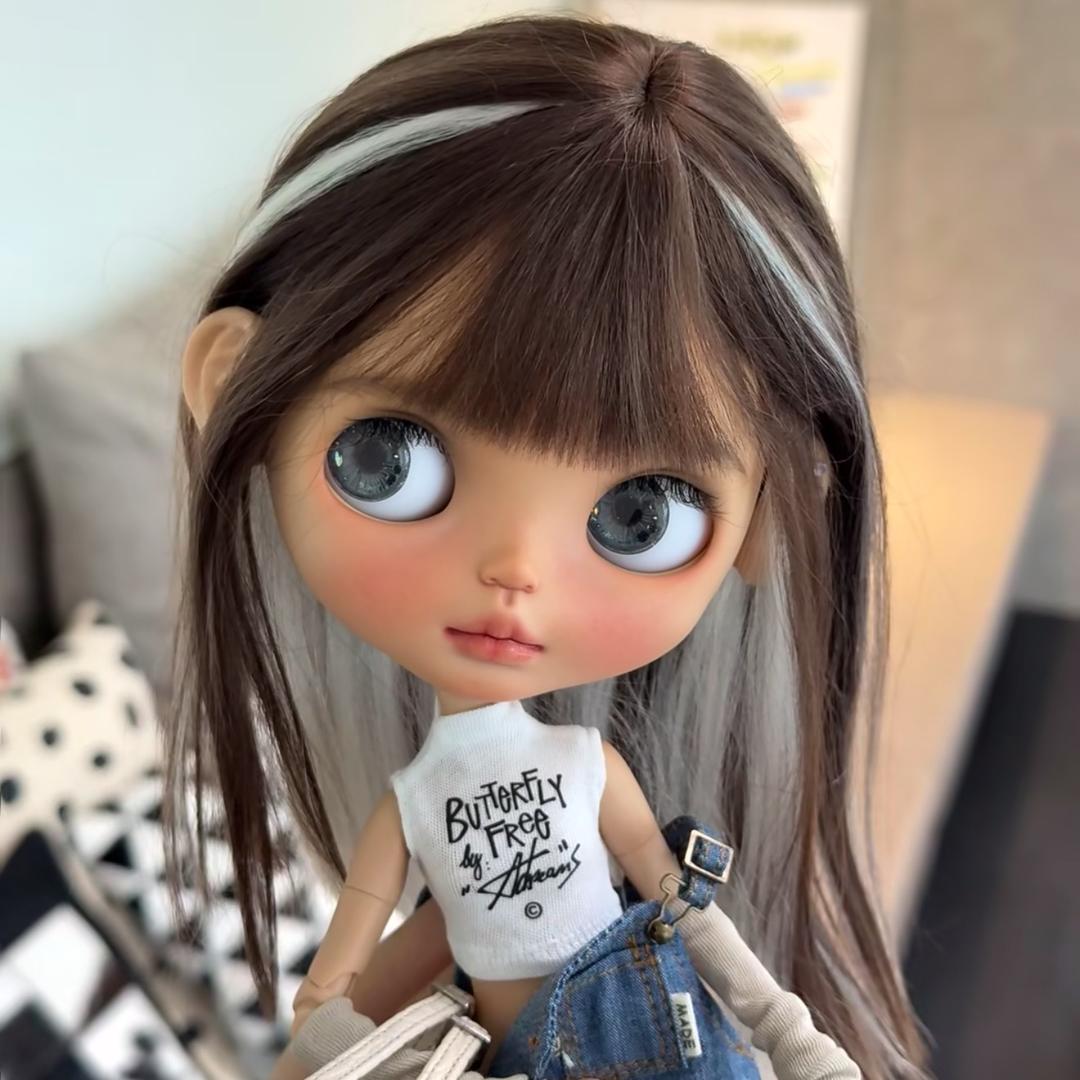 让她一个人呆会