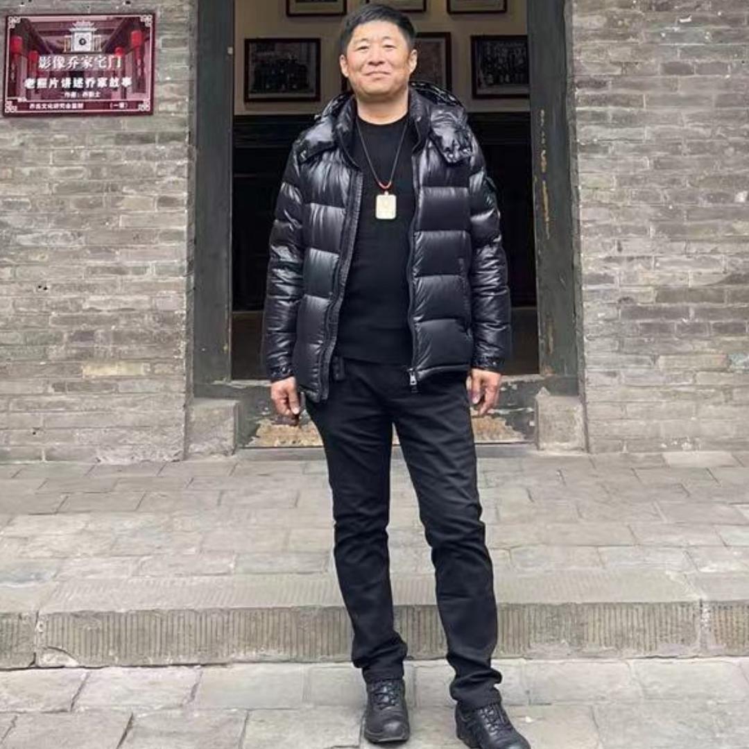 李哥请搁里