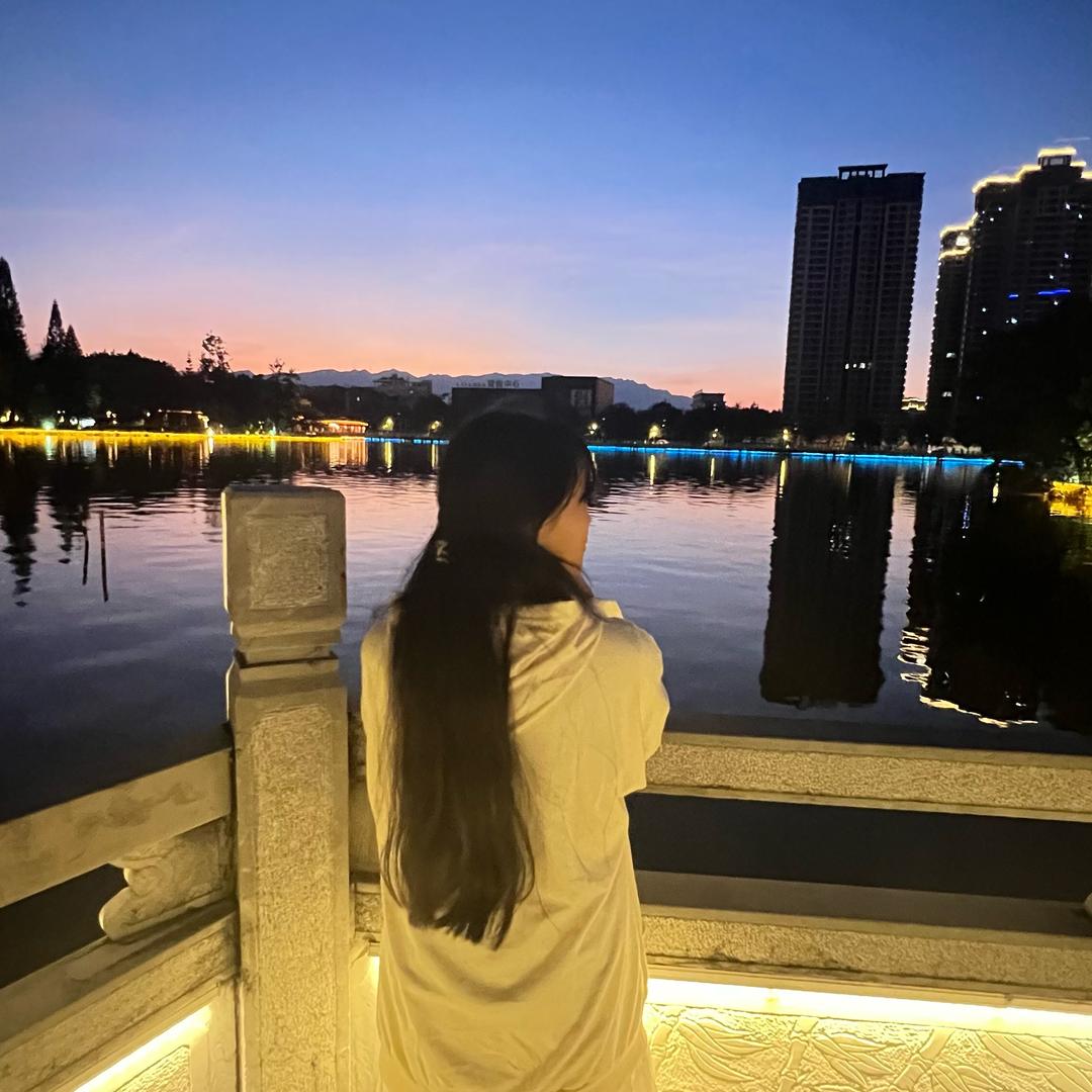 低谷沐浴
