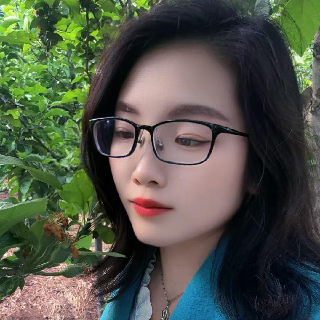 篮欣