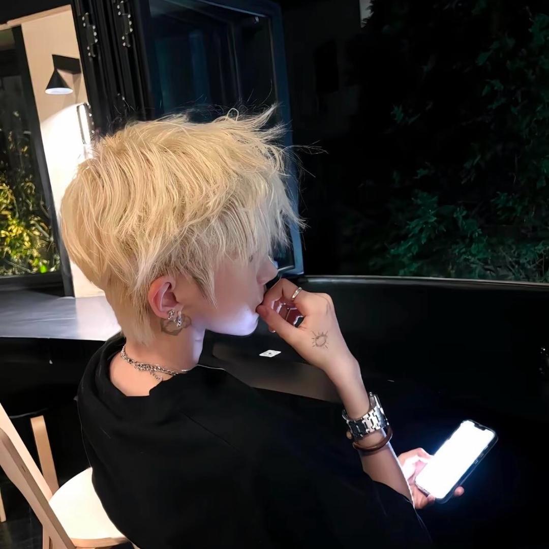 大白 （