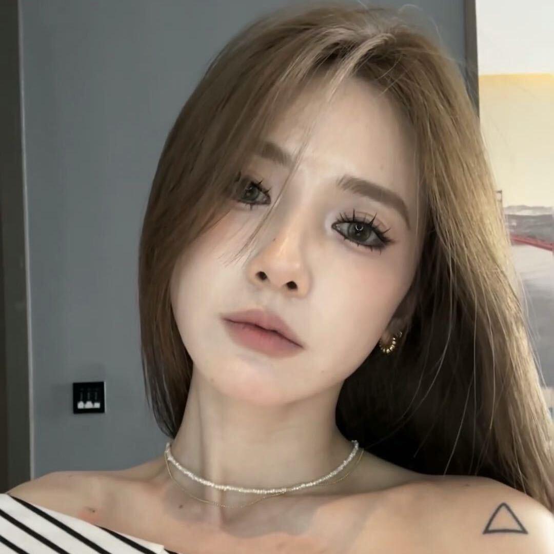 妍希