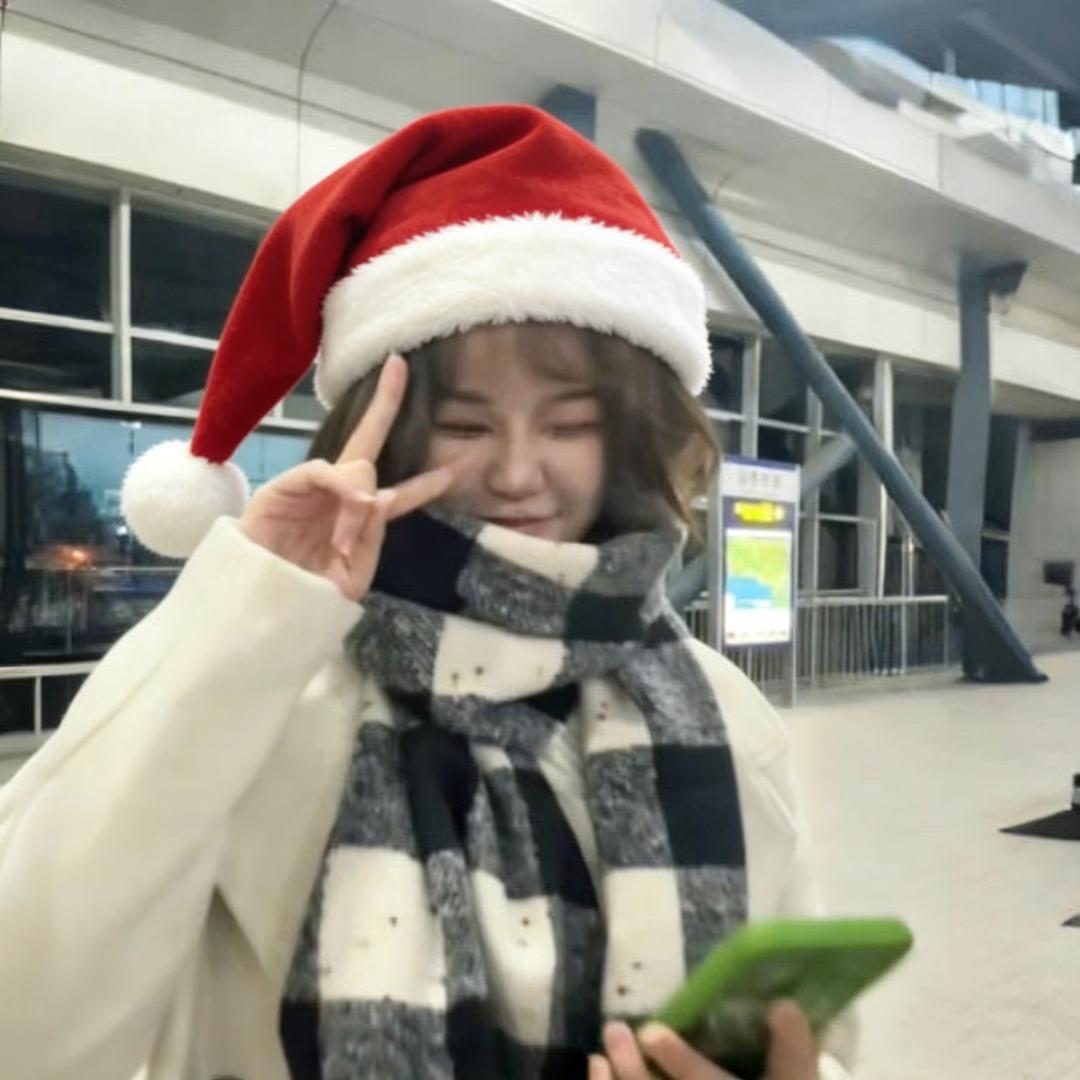 半夜偷偷去厕所调戏绝美小奶蛆