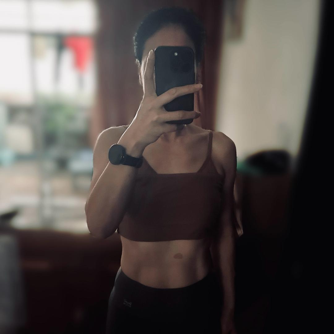 爱吃面条的小瘦子