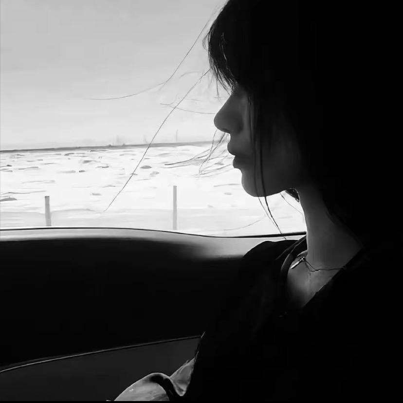 不混社会我卖萌