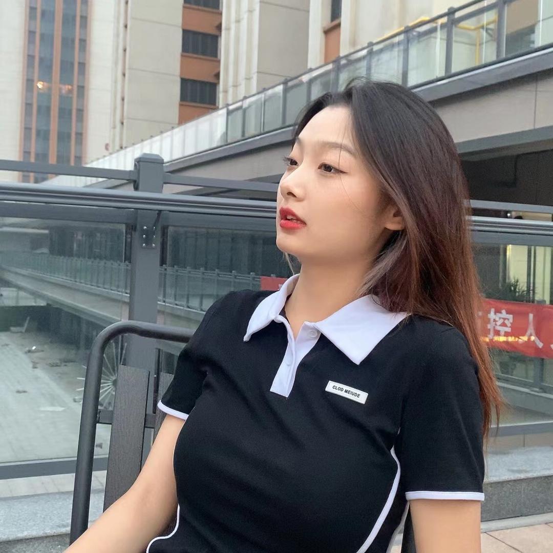 Liu 妍 妍