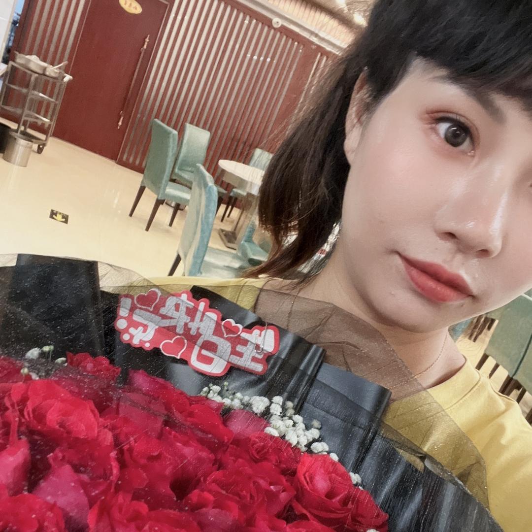不长心的小胡