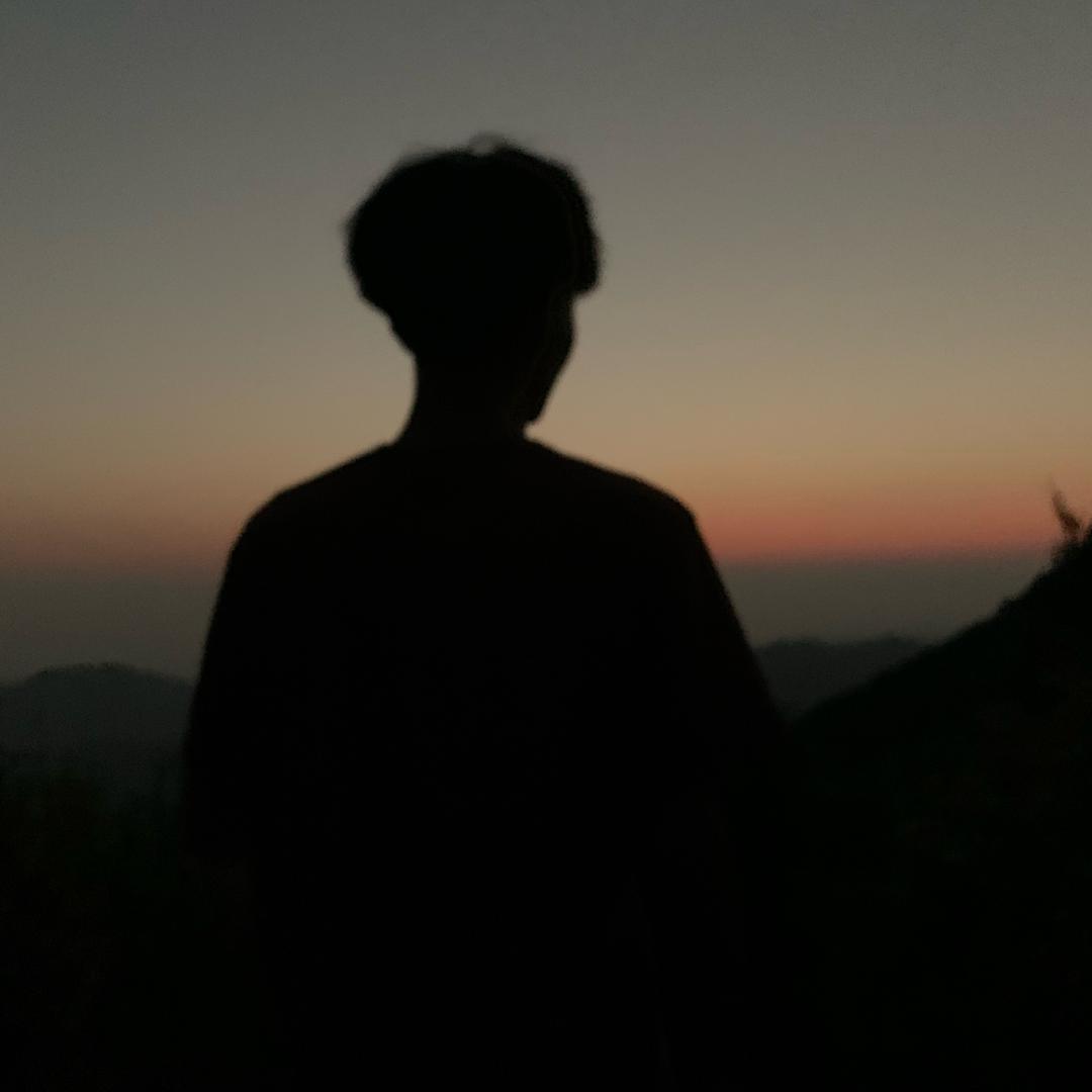姓潘名佳俊.
