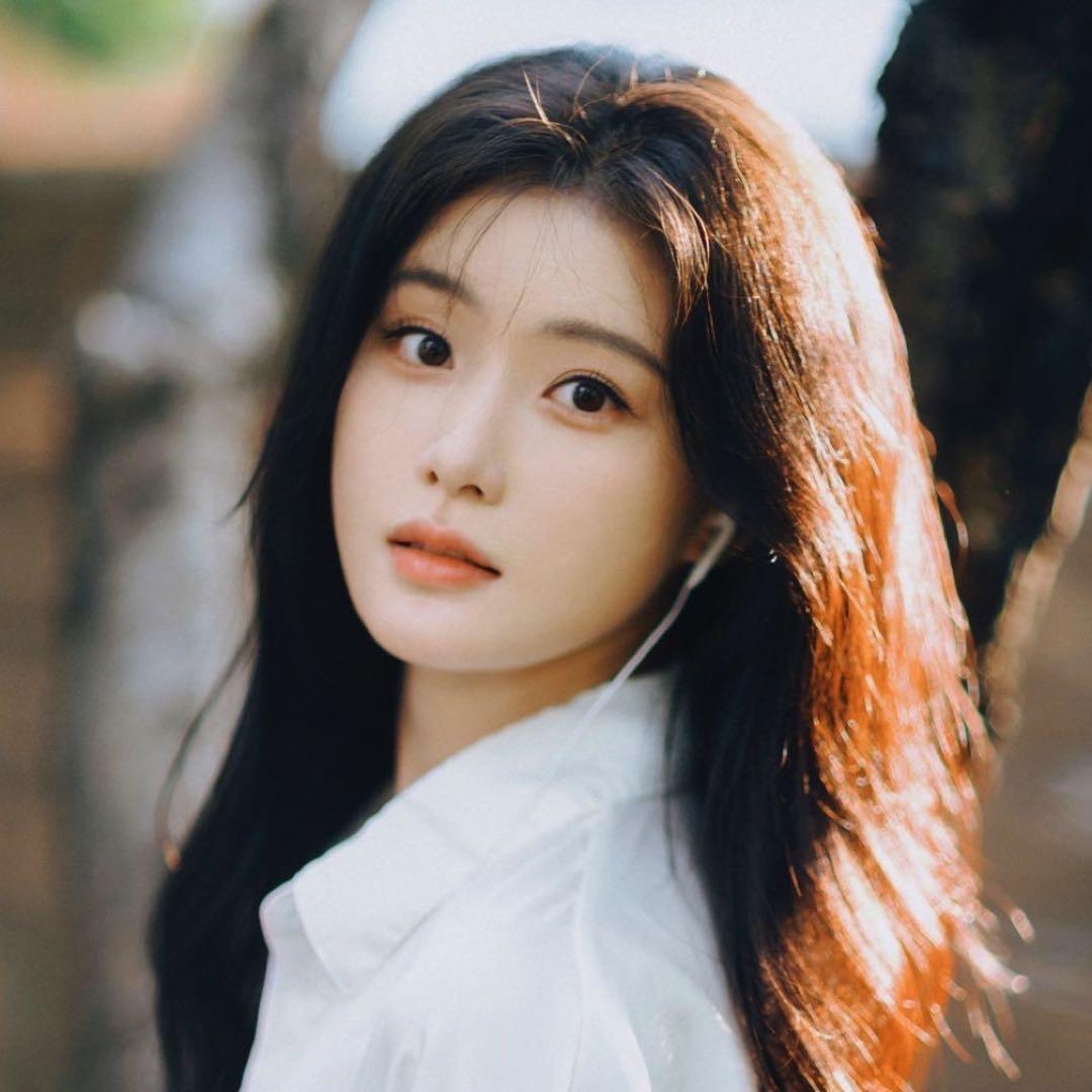 陈意涵Estelle