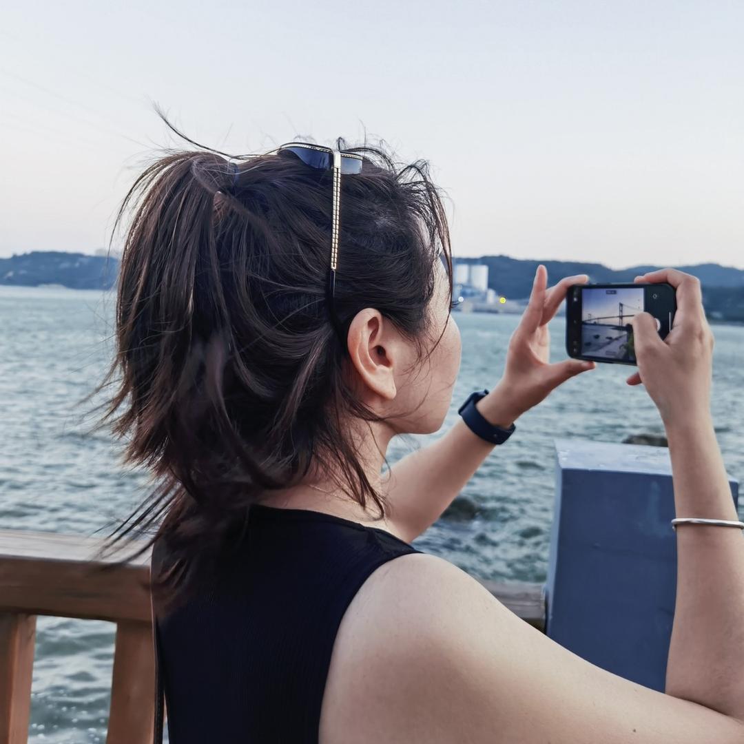 没关系，是兄弟啊