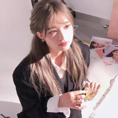 静静女孩