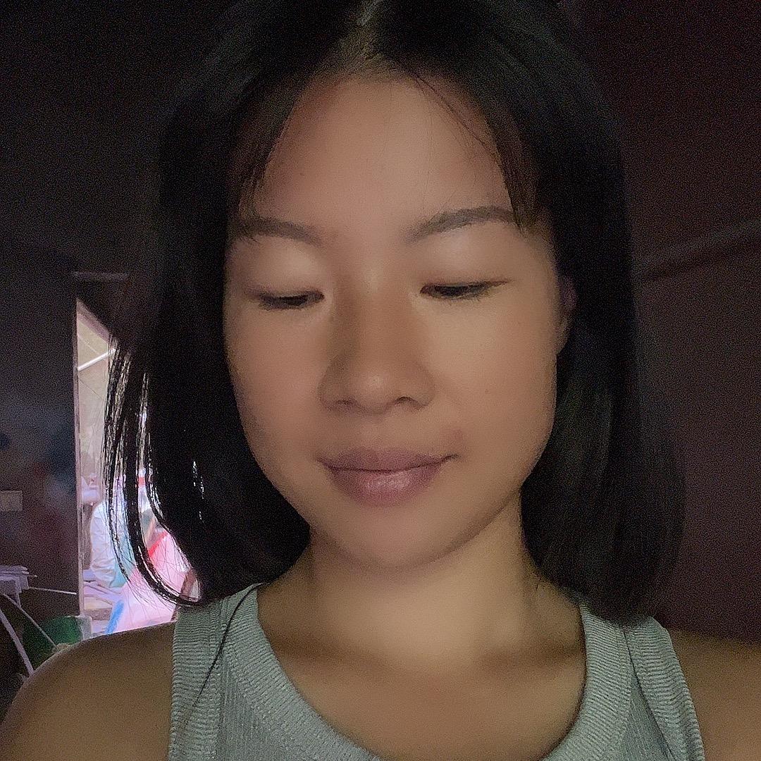 阿花卖黄桃