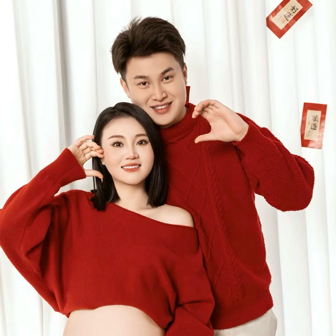 贵阳二小姐杰少（SOSOLEE）