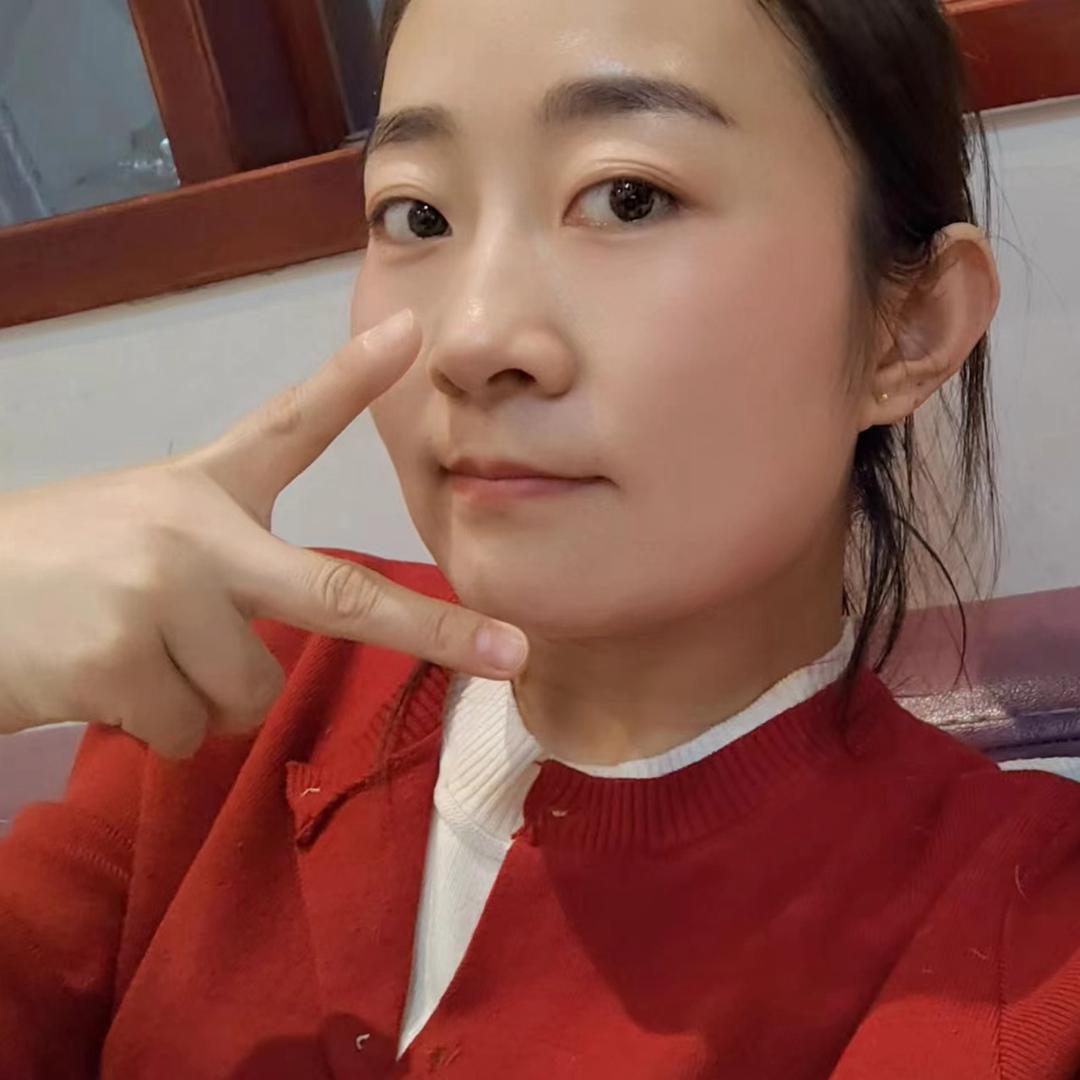 @是跳跳吖