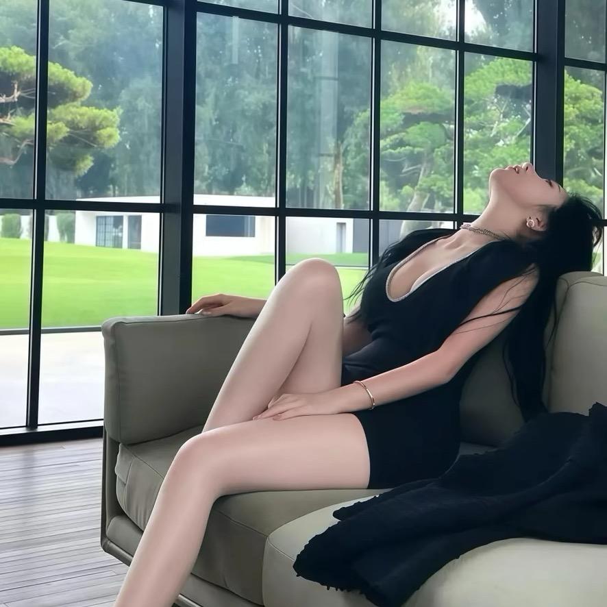 温柔的梅子💕