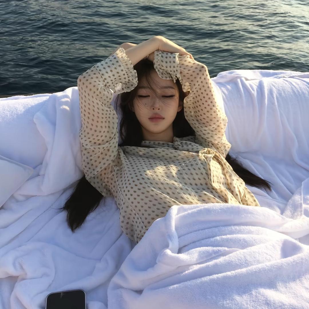 小野茶子.