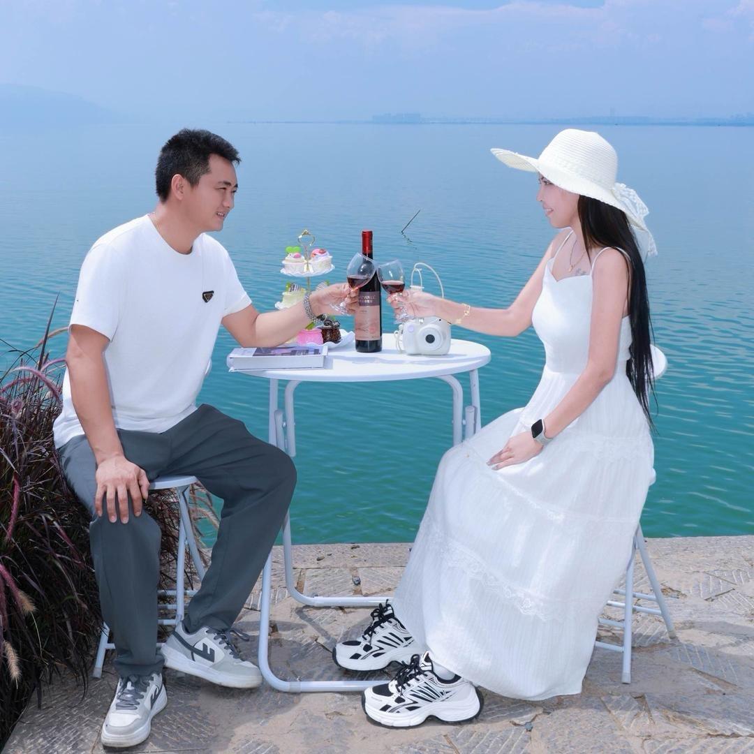 မိုးအထည်ဆိုင် 3