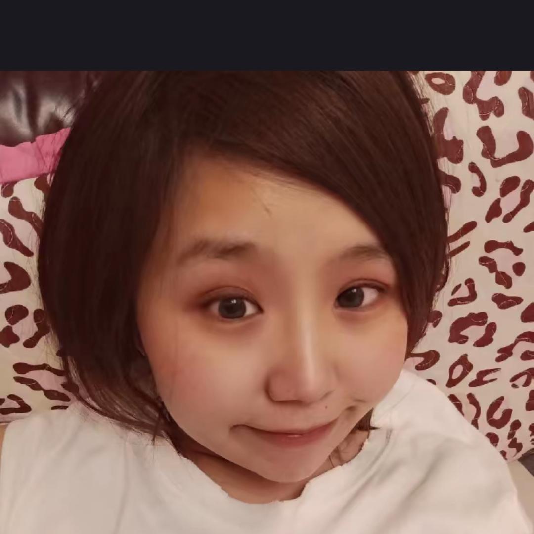 👑️ 红  冠 👑️