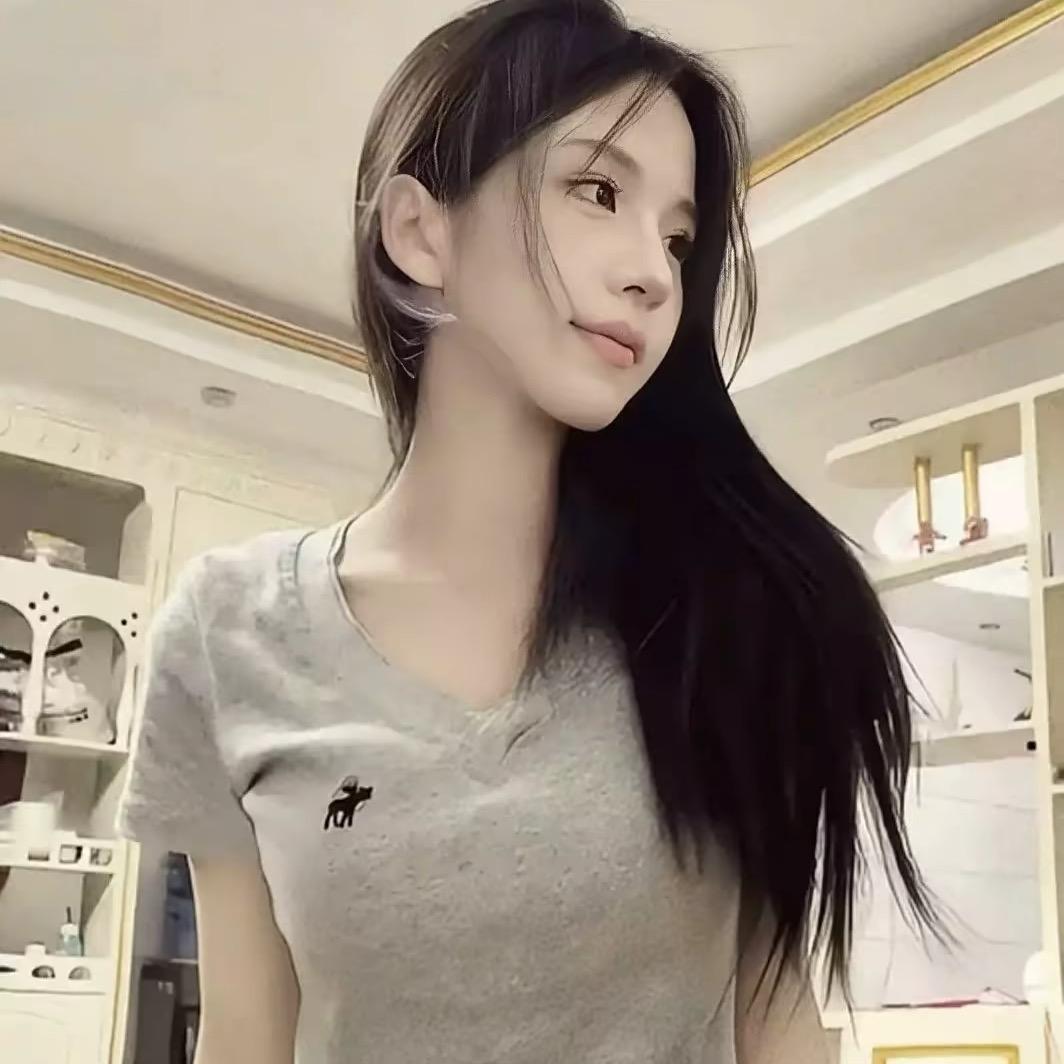 冰美式☕️.