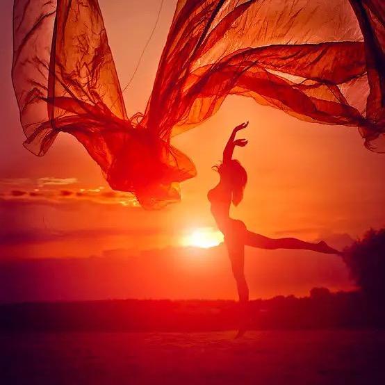 爱跳舞的怡子💃