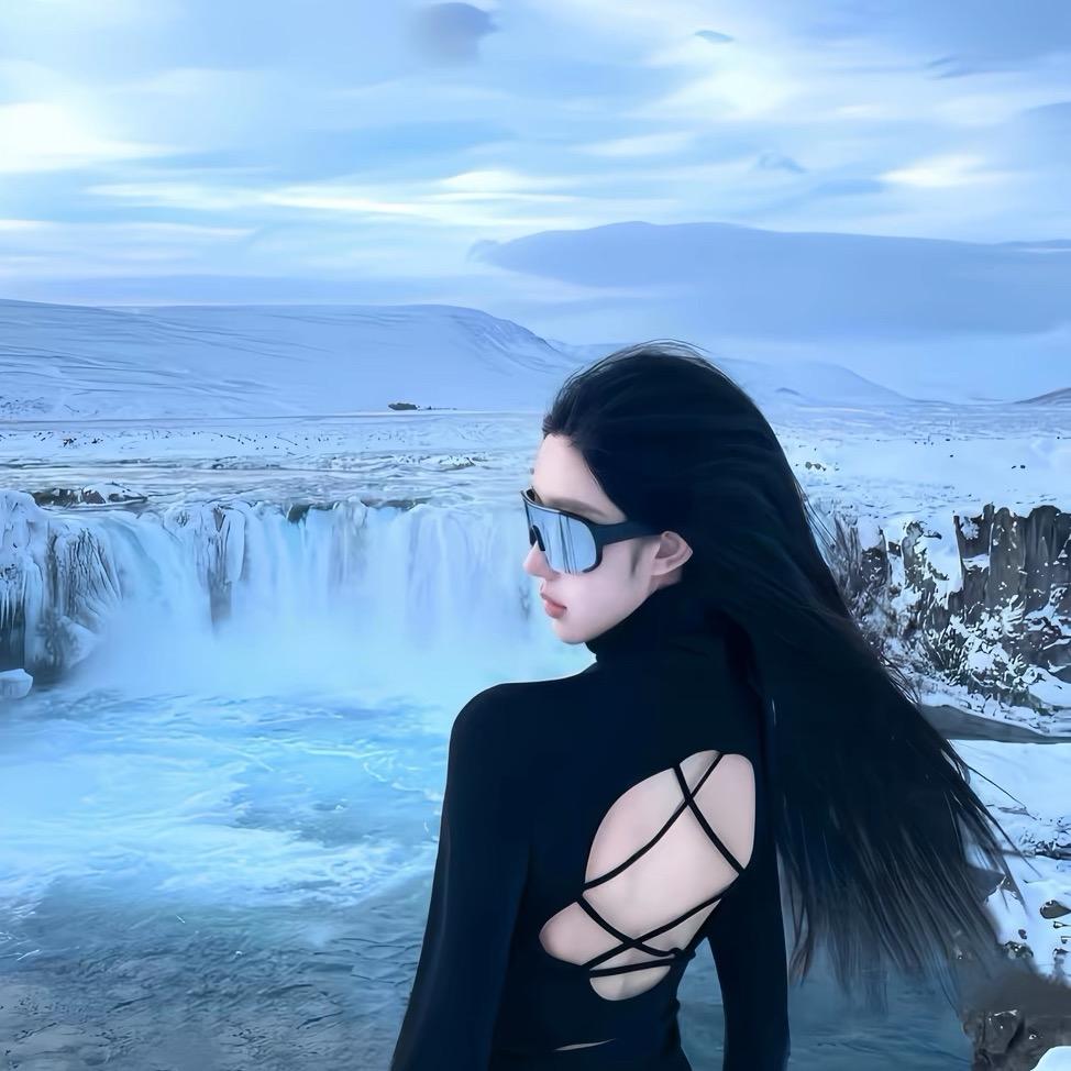 就一个女的.