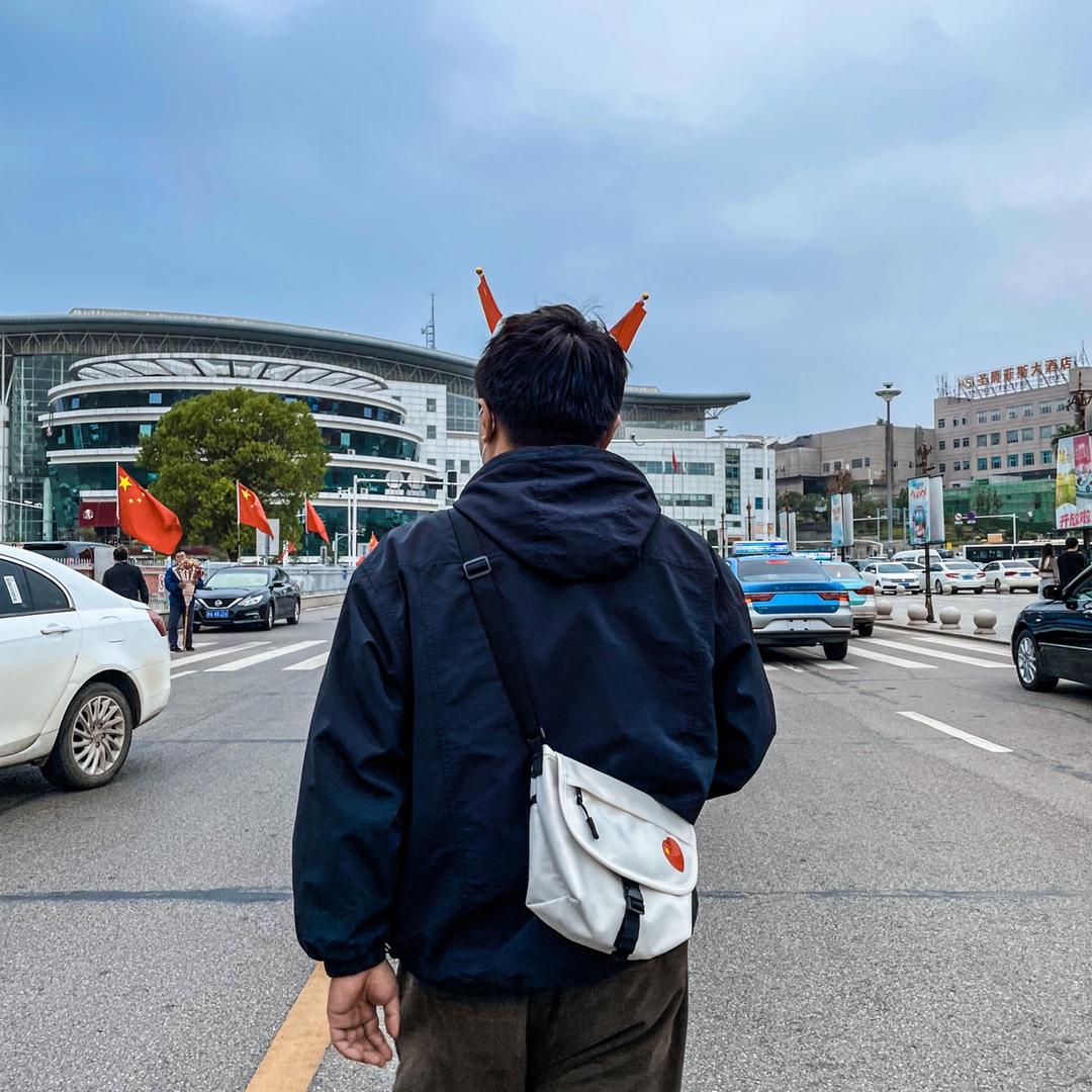 煲仔饭。