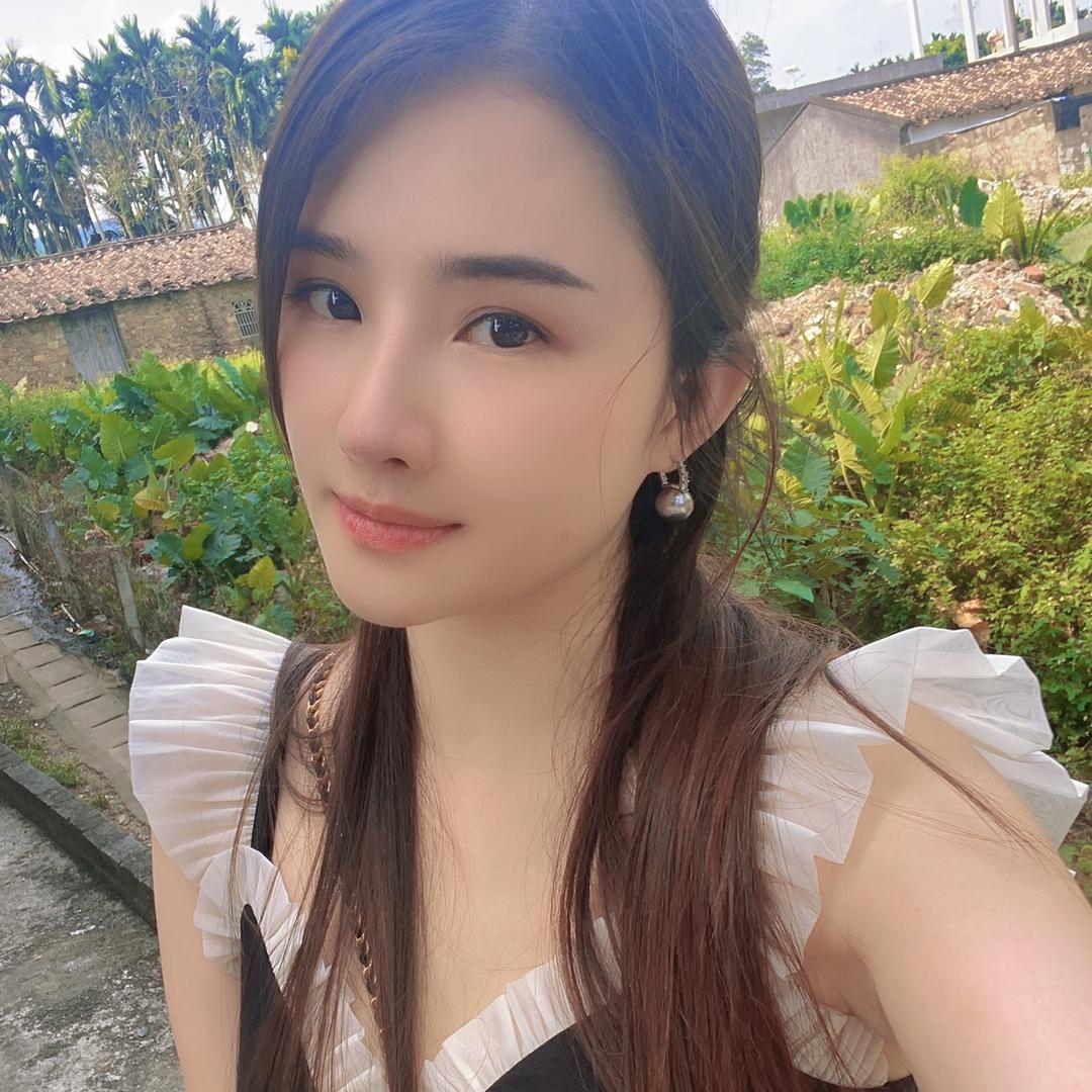 西西～