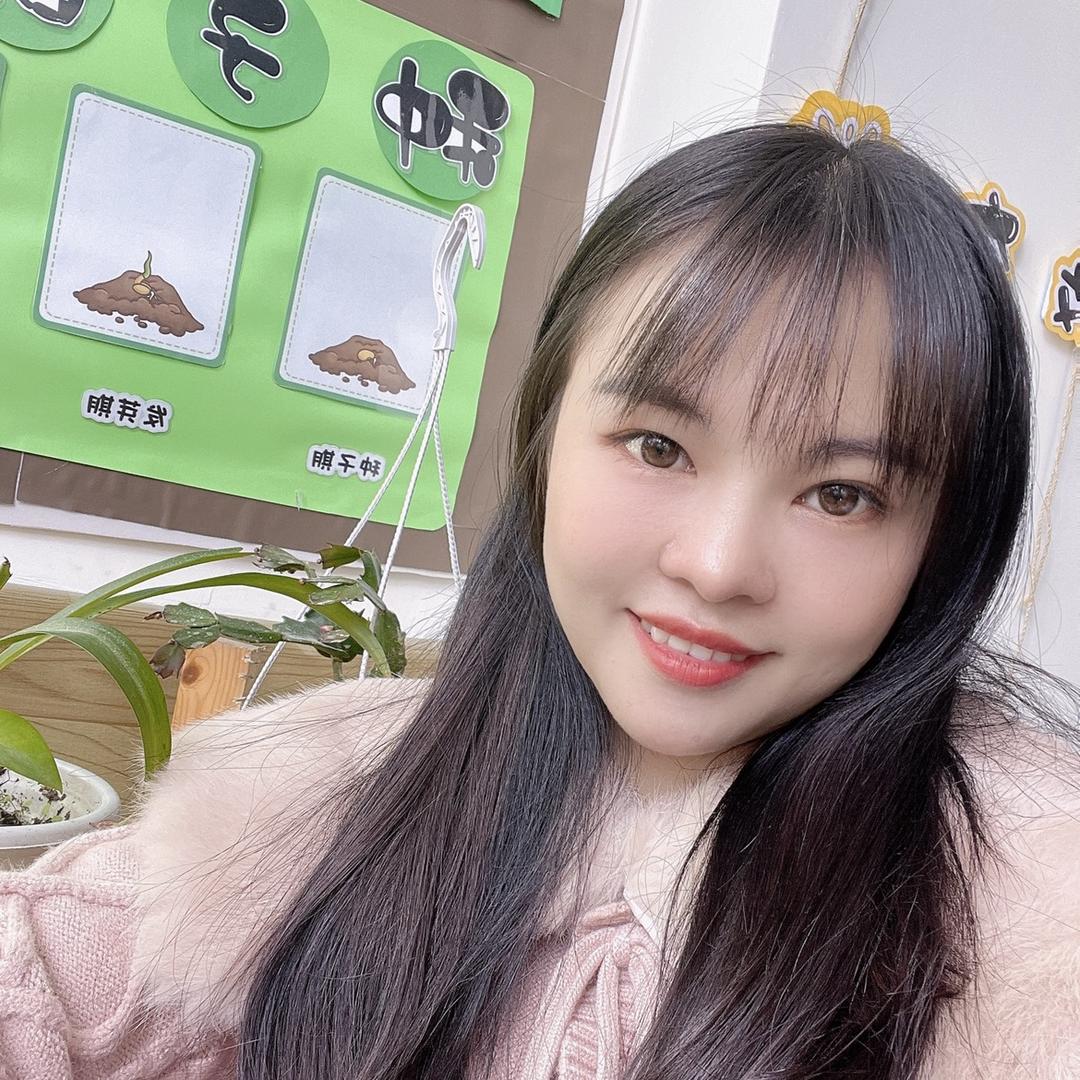 🌸     .