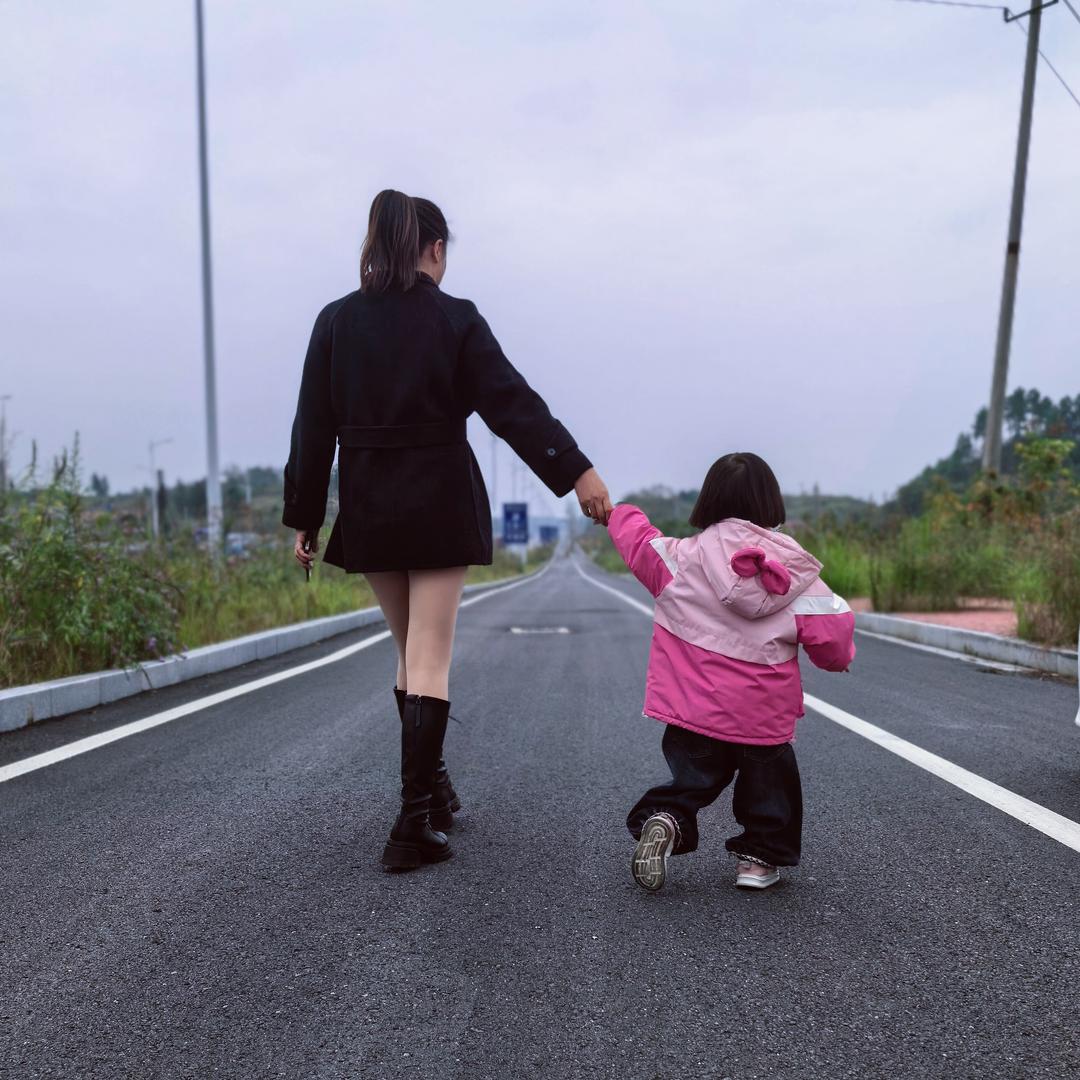 o(^_^)o大颜瞪小颜～