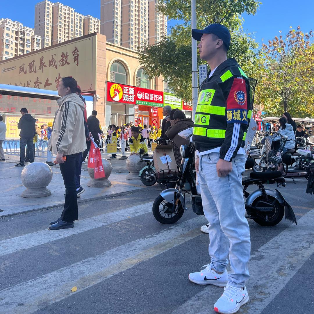 单眼皮小韩