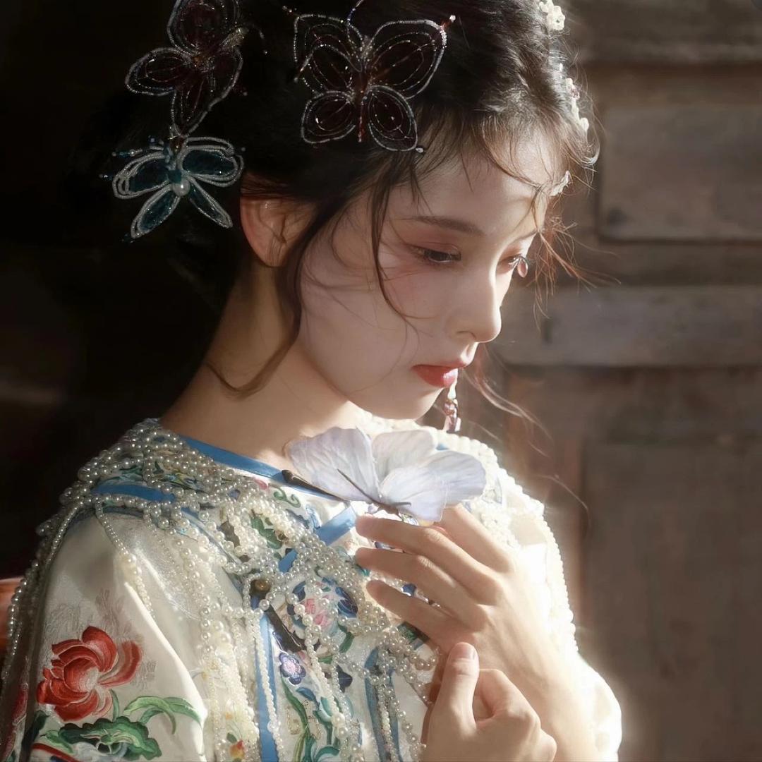 🍓今天喝泠萃