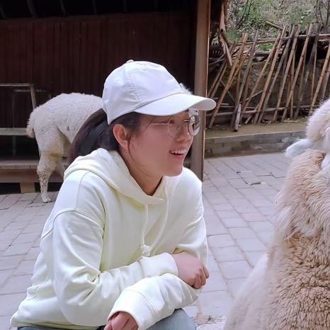 小凤的小娜姐姐 8.24早9:00直播见