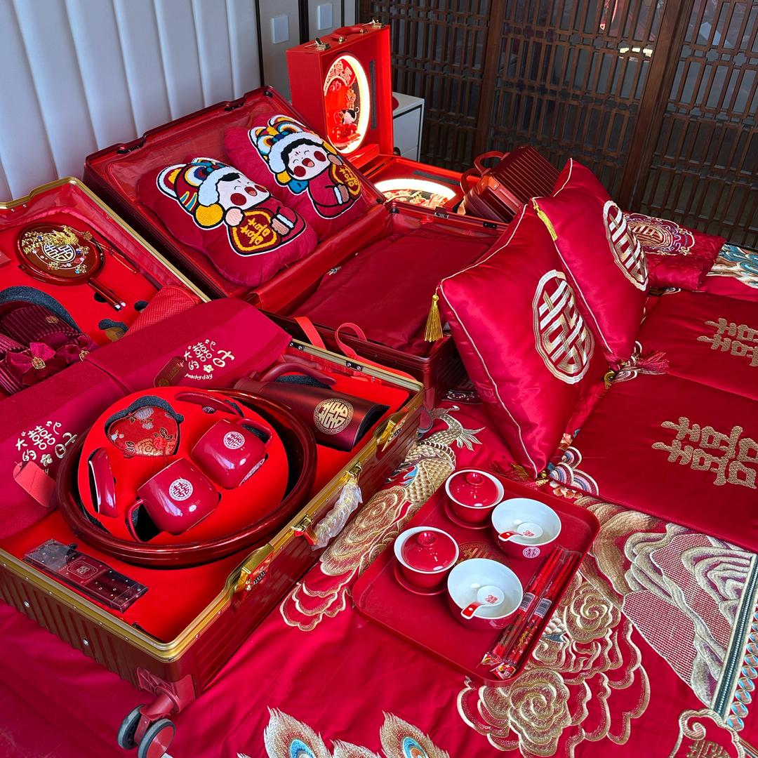 明锐臻喜悦婚品