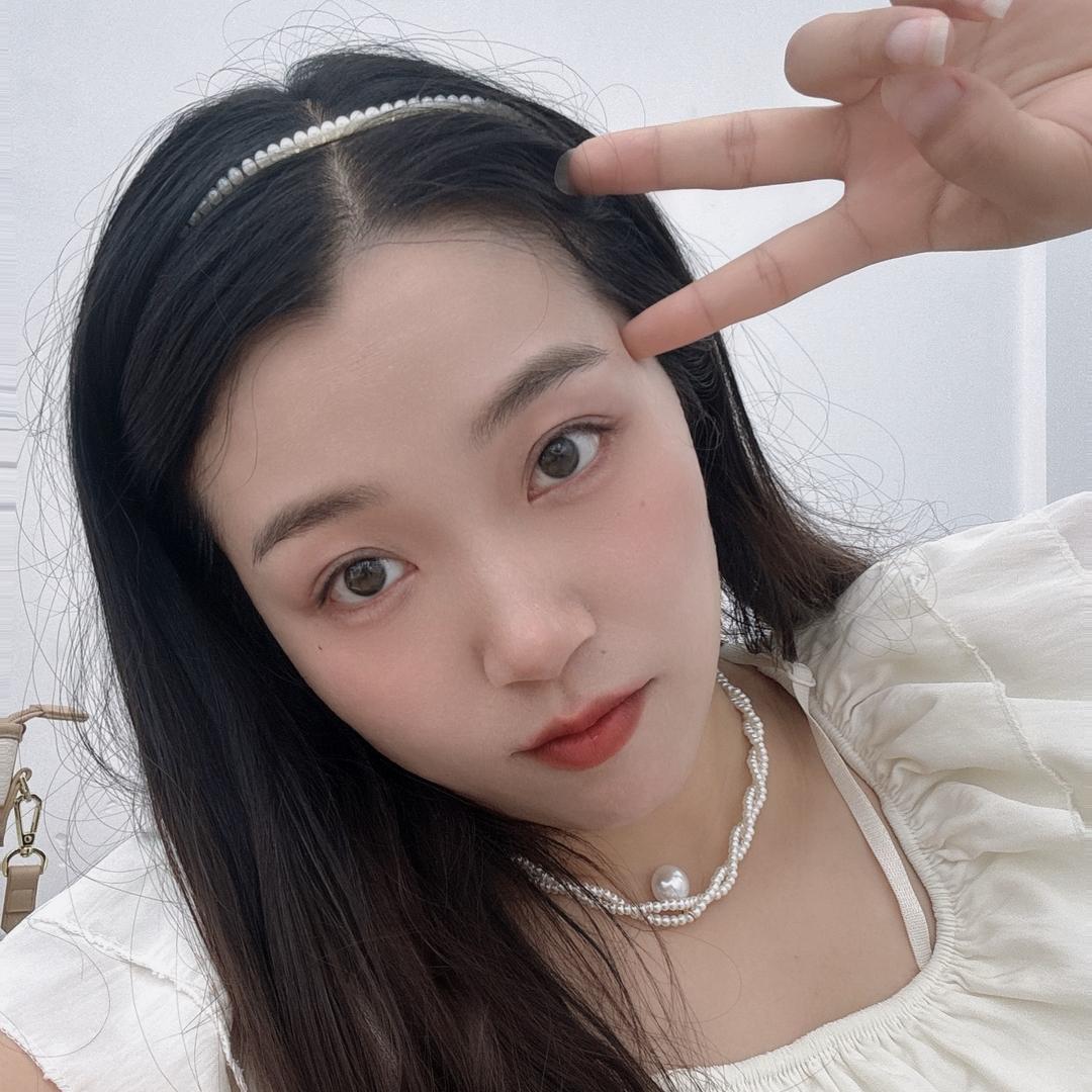 小样儿美衣服装店（银河上桥）