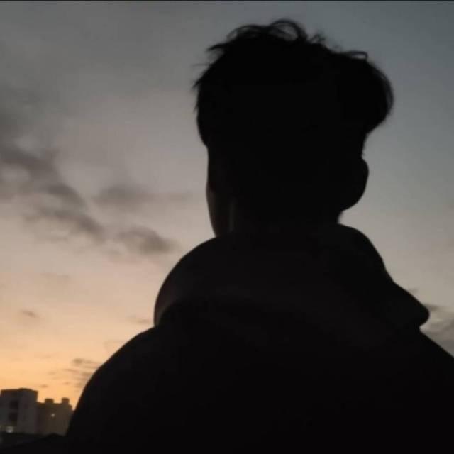 枫叶魔影头像